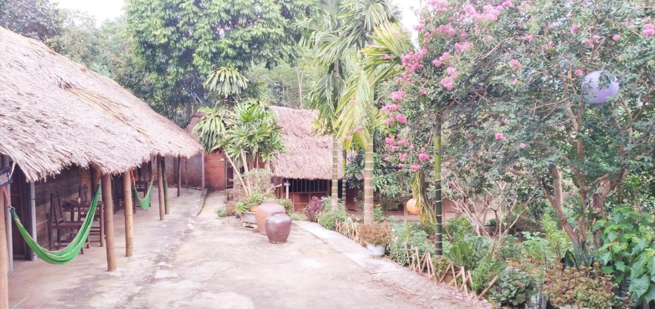 Family Homestay Ba Vi Esterno foto
